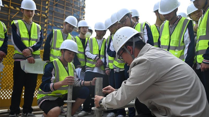 成都钢结构施工方案：厂家直供背后的关键因素